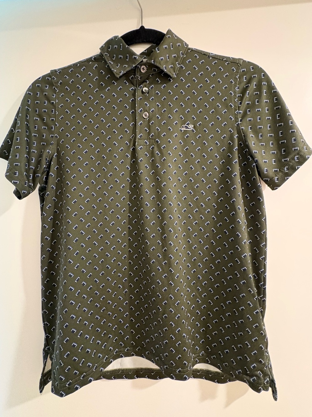 Vineyard Vines Sankaty football polo size M
